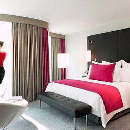 Номер Renaissance Paris Arc de Triomphe Hotel Fotos