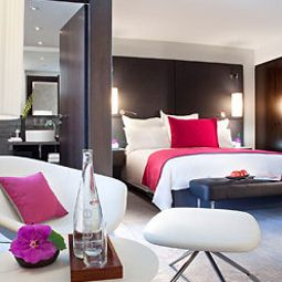 Номер Renaissance Paris Arc de Triomphe Hotel Fotos