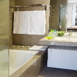 Badezimmer Tróia Resort - Aqualuz Suite Hotel Apartamentos Tróia Fotos