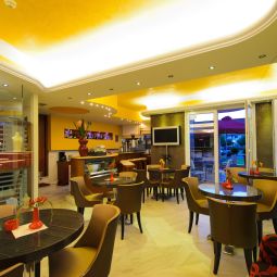 Hall Evilion Beach Hotel Fotos