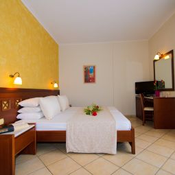  Evilion Beach Hotel Fotos