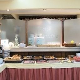 Buffet Best Western Los Condes Fotos