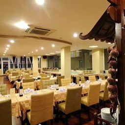 Salle du petit-déjeuner située dans le restaurant Asian Ruby Fotos