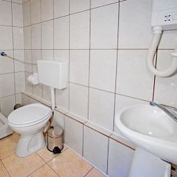 Łazienka Charter Hotel Otopeni Airport Fotos
