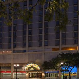 Crowne Plaza HAMILTON HOTEL & CONF CENTER Hamilton 