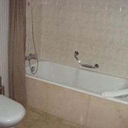 Badezimmer B-Aparthotel Ambiorix Fotos