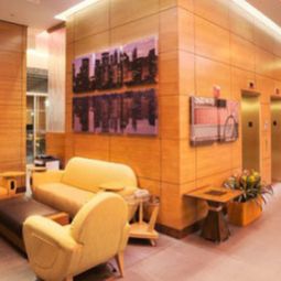 Hala DoubleTree by Hilton New York  Times Square South Fotos