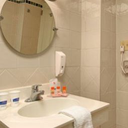 Номер Howard Johnson Inn Plaza de Armas Old San Juan PR Fotos