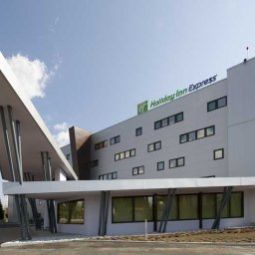 Vista exterior Holiday Inn Express MILAN - MALPENSA AIRPORT Fotos