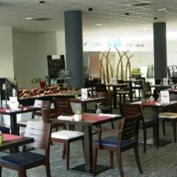 Breakfast room within restaurant Quality Suites Nantes Atlantique Fotos