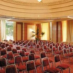 Sala congressi Delphin Habib Fotos