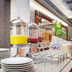 Buffet Lancaster House Fotos