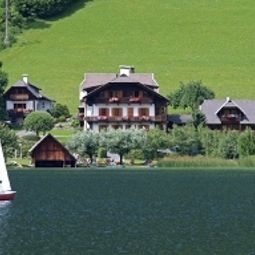 Ferienhof Obergasser und Pension Bergblick Weissensee 