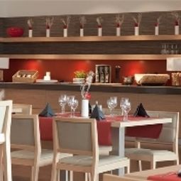 Ресторан ibis Karlsruhe Hauptbahnhof Fotos