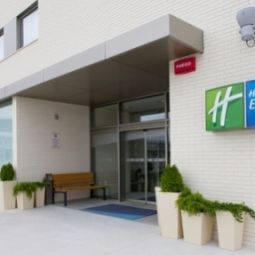 Фасад Holiday Inn Express VITORIA Fotos