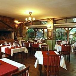 Sala colazione nel ristorante Plavi Zamak Fotos