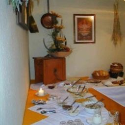 Buffet Post Pension Fotos