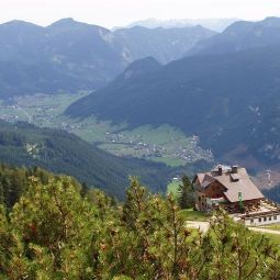 Ferien Urlaub Wandern bei ELFI in Gosau Dachstein Pension Gosau 