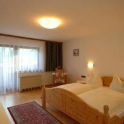  Landhaus Vierthaler Pension Fotos