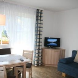 Bauernhof Esslgut Fotos
