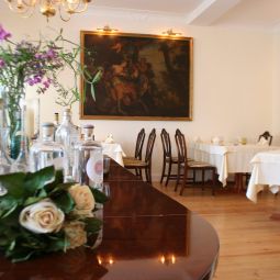 Frühstücksraum im Restaurant Bode Landhaus Fotos