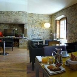 Salle du petit-déjeuner située dans le restaurant Le Temps de Vivre Chateaux et Hotels Collection Fotos