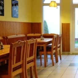 Sala colazione nel ristorante Chesscom Fotos