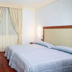 Zimmer Grand Hotel Del Parco Bergamo Airport Fotos