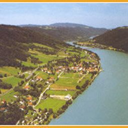 Widok z hotelu Zum Schiffmeister Gasthof Fotos