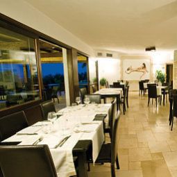 Sala colazione nel ristorante Corte di Ferro Hotel Resort Fotos