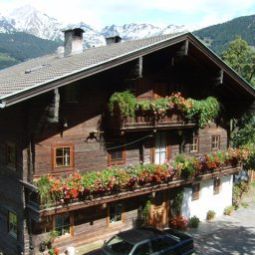 Vista exterior Gassenhof Pension Fotos