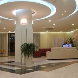 Sala congressi Yakinthos Fotos
