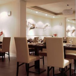 Salle du petit-déjeuner située dans le restaurant Palazzo Caracciolo Napoli - MGallery Collection Fotos