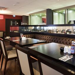 Breakfast room within restaurant ibis Belfast Queens Quarter Fotos