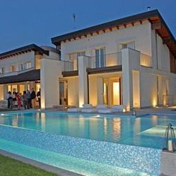 C-Rooms Cremella 