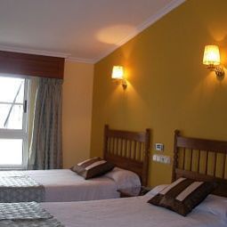 Magallanes Pensión Residencia Ferrol La Coruña