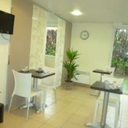 Sala de desayuno Park & Suites Confort Nantes Saint Herblain Résidence de Tourisme Fotos
