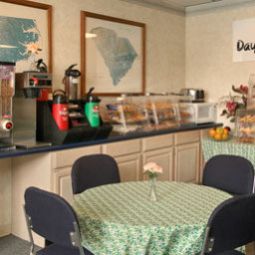 Hotelfotos Downtown Inn and Suites