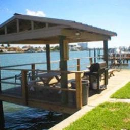 Tropical Breeze Resort Clearwater 