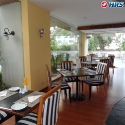 Breakfast room within restaurant Rembrandt Towers Serviced Apartments Fotos