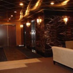 Halle National at Cloud 9 Sky Flats Fotos