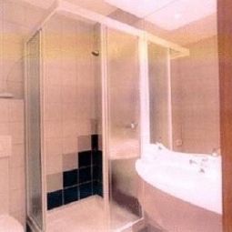 Badezimmer Aquarelle Piscine-Hotel Fotos