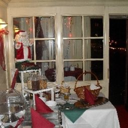 Buffet Schwanen im City Fotos