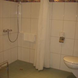 Bathroom Hotel Sonnenwind Fotos