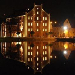Vue extérieure Budweis Fotos