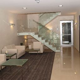 Hall Budweis Fotos