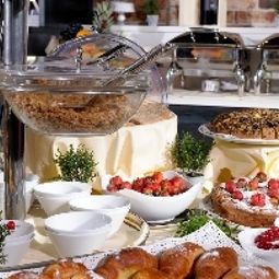 Buffet Best Western Falck Fotos