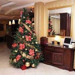 Halle Regent Club Hotel Nis Fotos