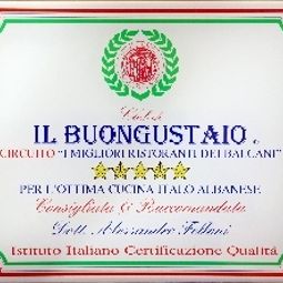 Certificato Dinasty Rezidence Fotos