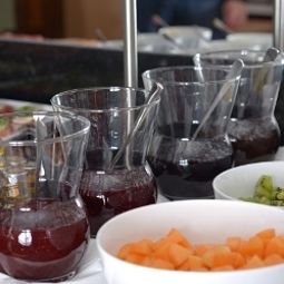 Buffet Adelante Fotos